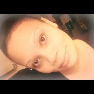 Meet your Posher, Carmen